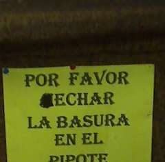 2 Carteles curiosos.