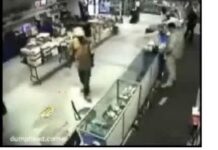 Increible robo en una tienda