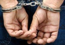 Ladrón atrapado por su tatuaje en el labio.