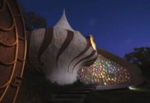 Original casa con forma de concha