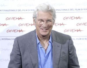 Richard Gere celebra su 64 cumpleaños Richard Gere celebra su 64 cumpleaños