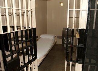 Un Hombre es Inocente después de 25 años en la Cárcel Un Hombre es Inocente después de 25 años en la Cárcel