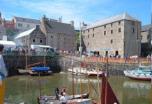 ¿Supersticiones estúpidas?: Se prohíbe silbar para "No atraer el Mal Tiempo"