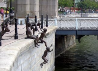 Esculturas curiosas alrededor del mundo