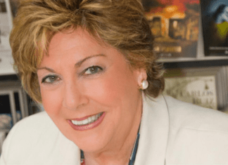 Los Famosos Despiden a Paloma Gómez Borrero Los Famosos Despiden a Paloma Gómez Borrero