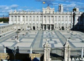 Curiosidades sobre EDIFICIOS HISTÓRICOS de Madrid Palacio Real 1