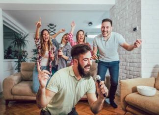 ¿Cómo organizar una fiesta con Karaoke en casa?
